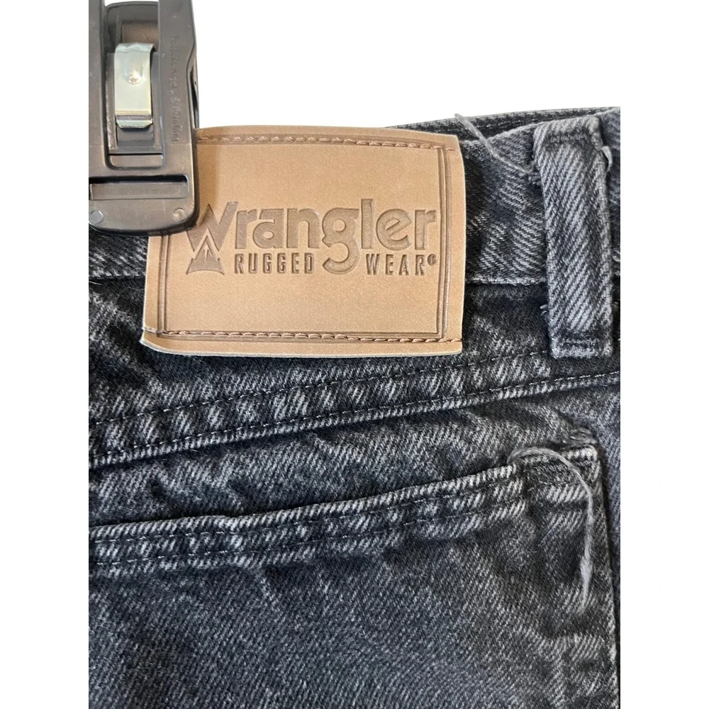 Wrangler Rugged Wear Men's Charcoal Gray Denim Jeans‎ 44x34 Straight Fit